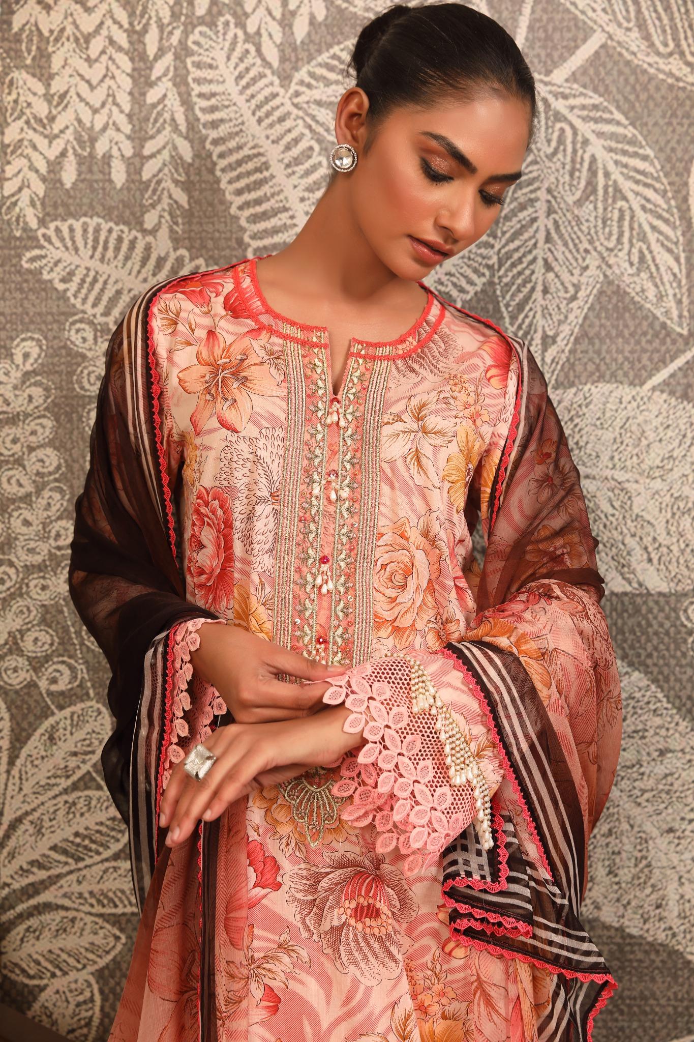 GULNAAR GRACE