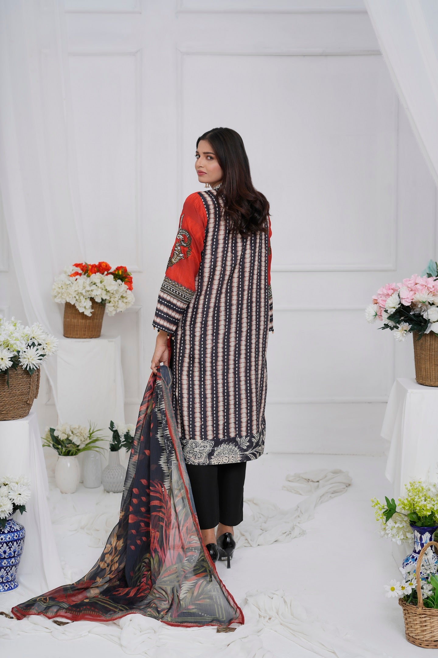 Women's 3 Piece Printed Cotton Salwar Suit Dupatta With Embroidered - Rustic Charm