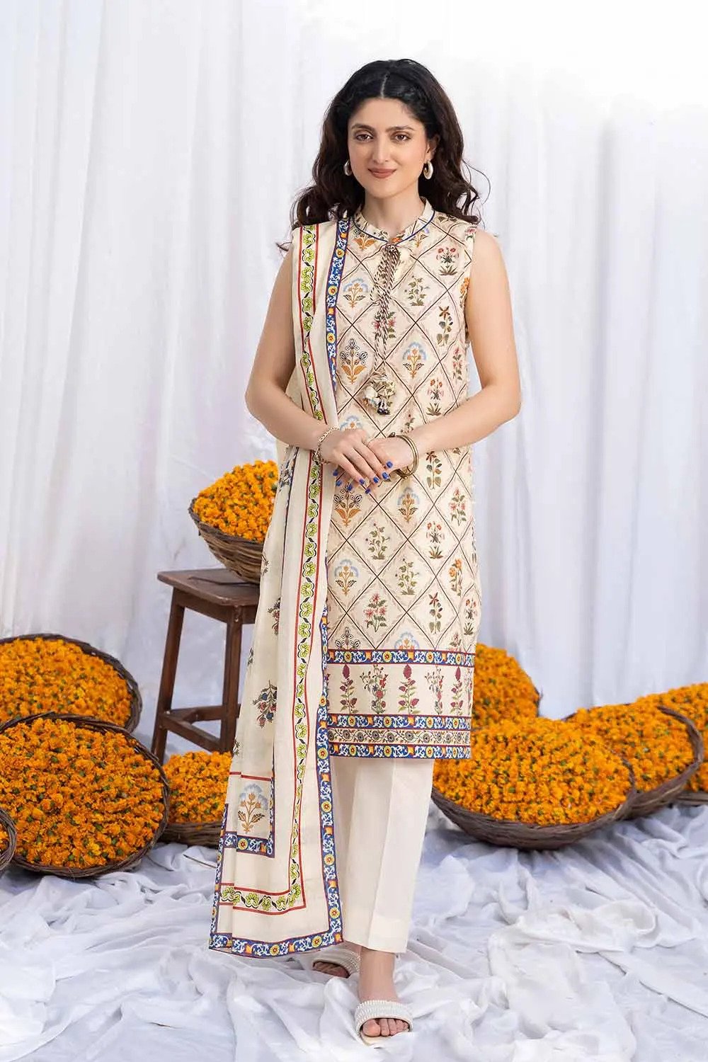 3PC Lawn Printed Unstitched Suit CL-32516
