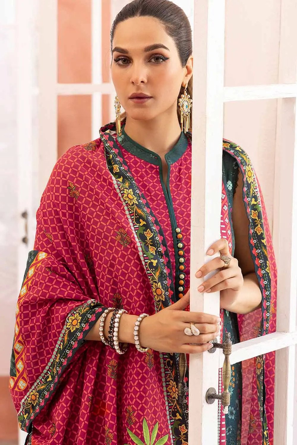 3PC Khaddar Digital Printed Unstitched Suit K-32004