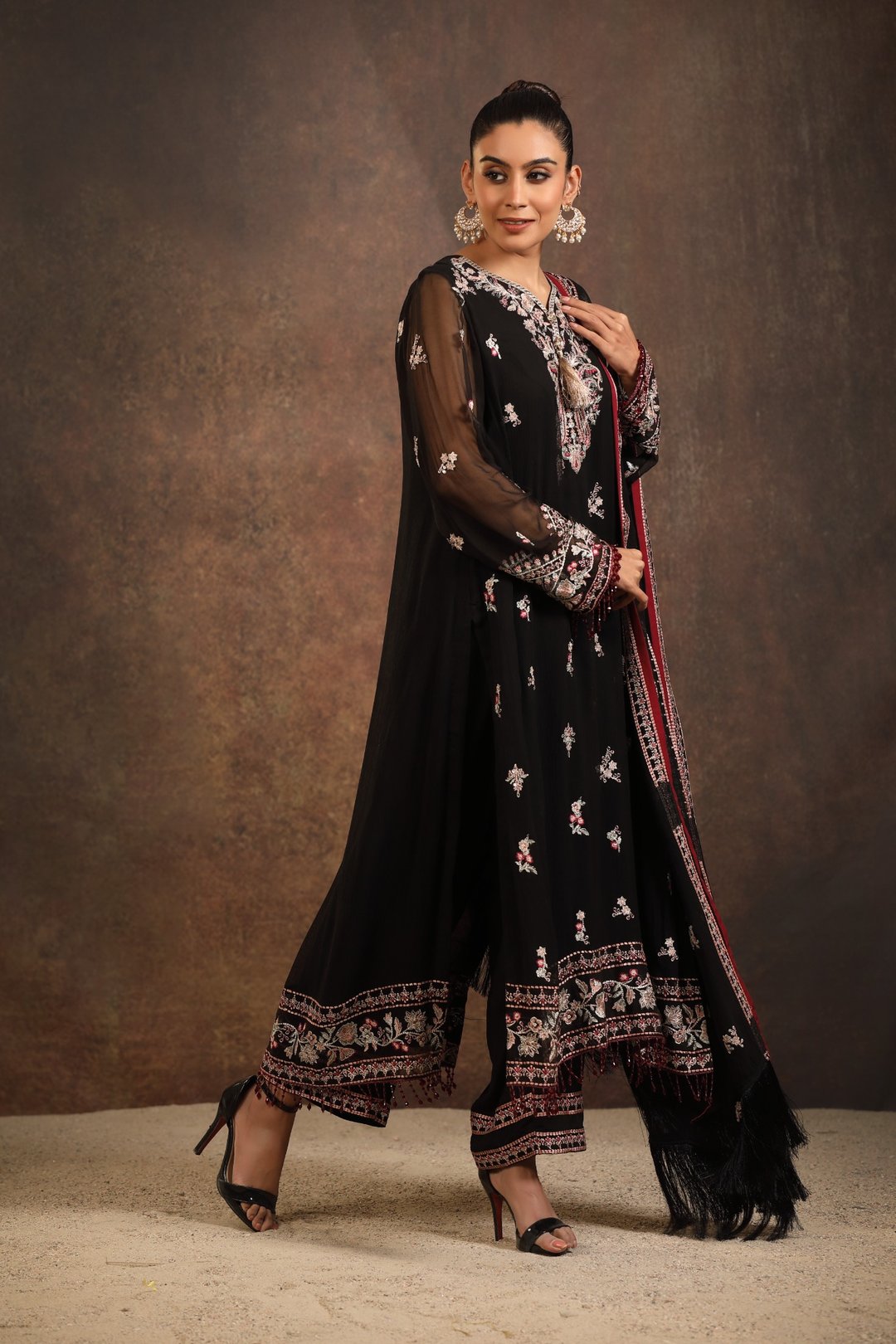 NOOR-E-SIYAH