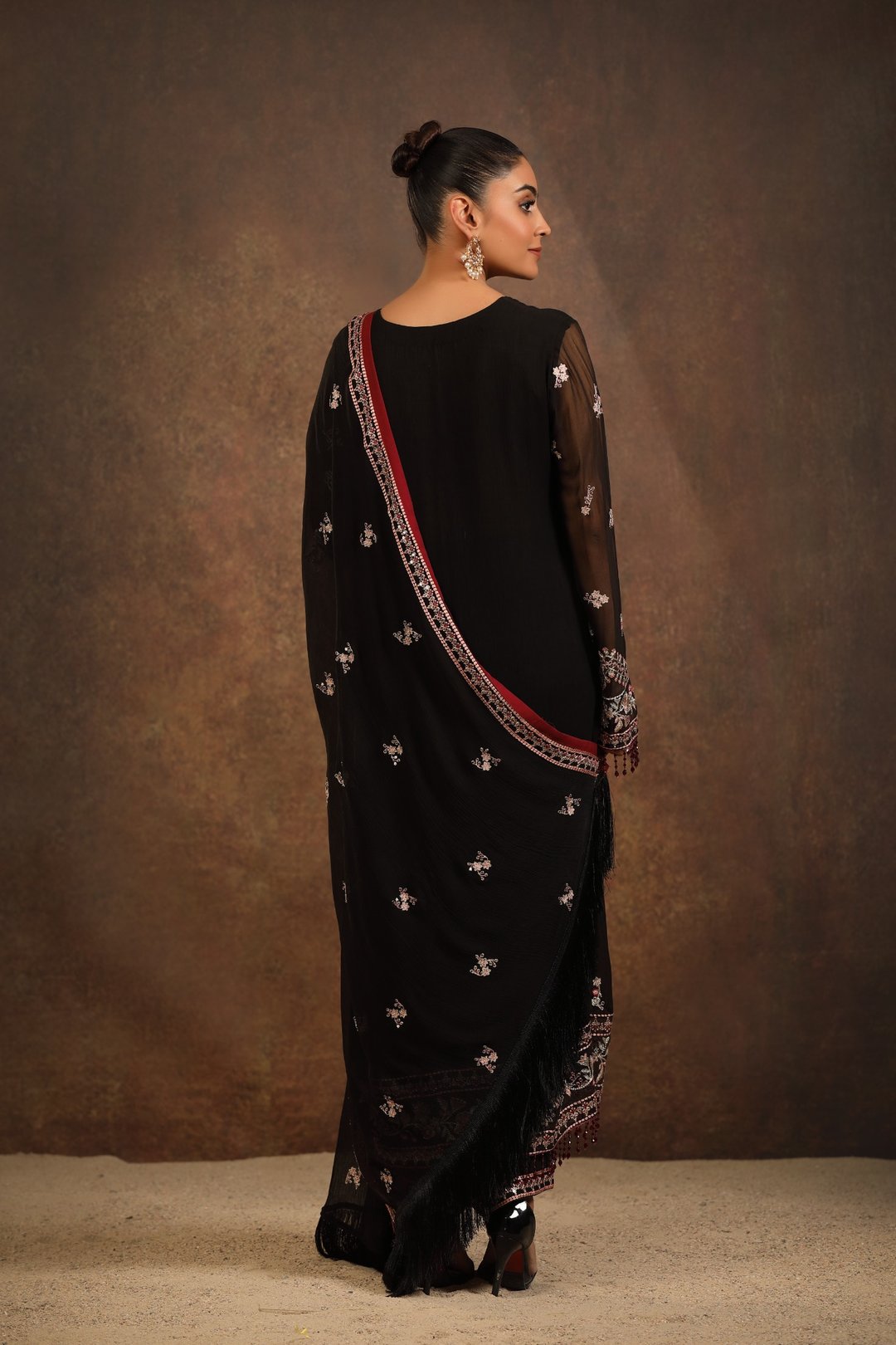 NOOR-E-SIYAH