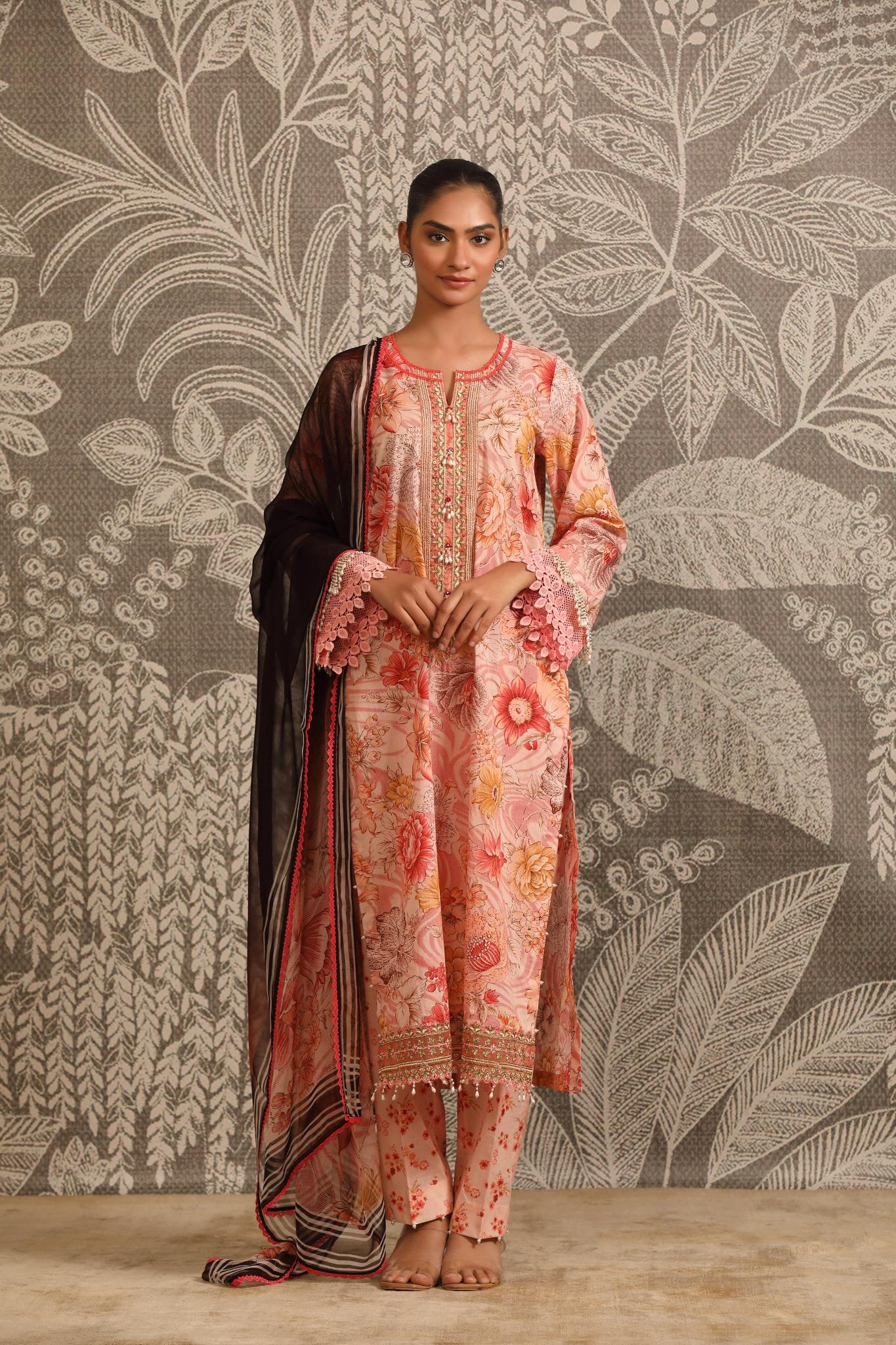 GULNAAR GRACE
