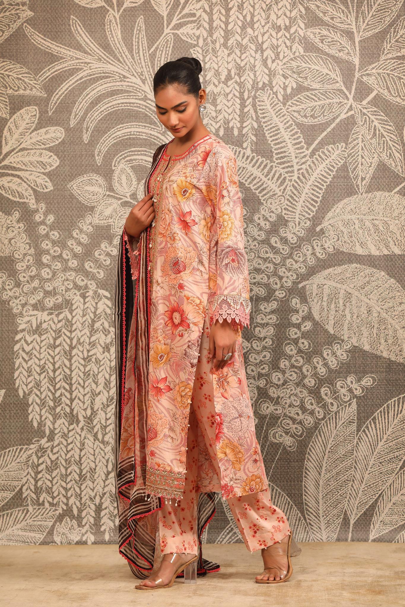 GULNAAR GRACE