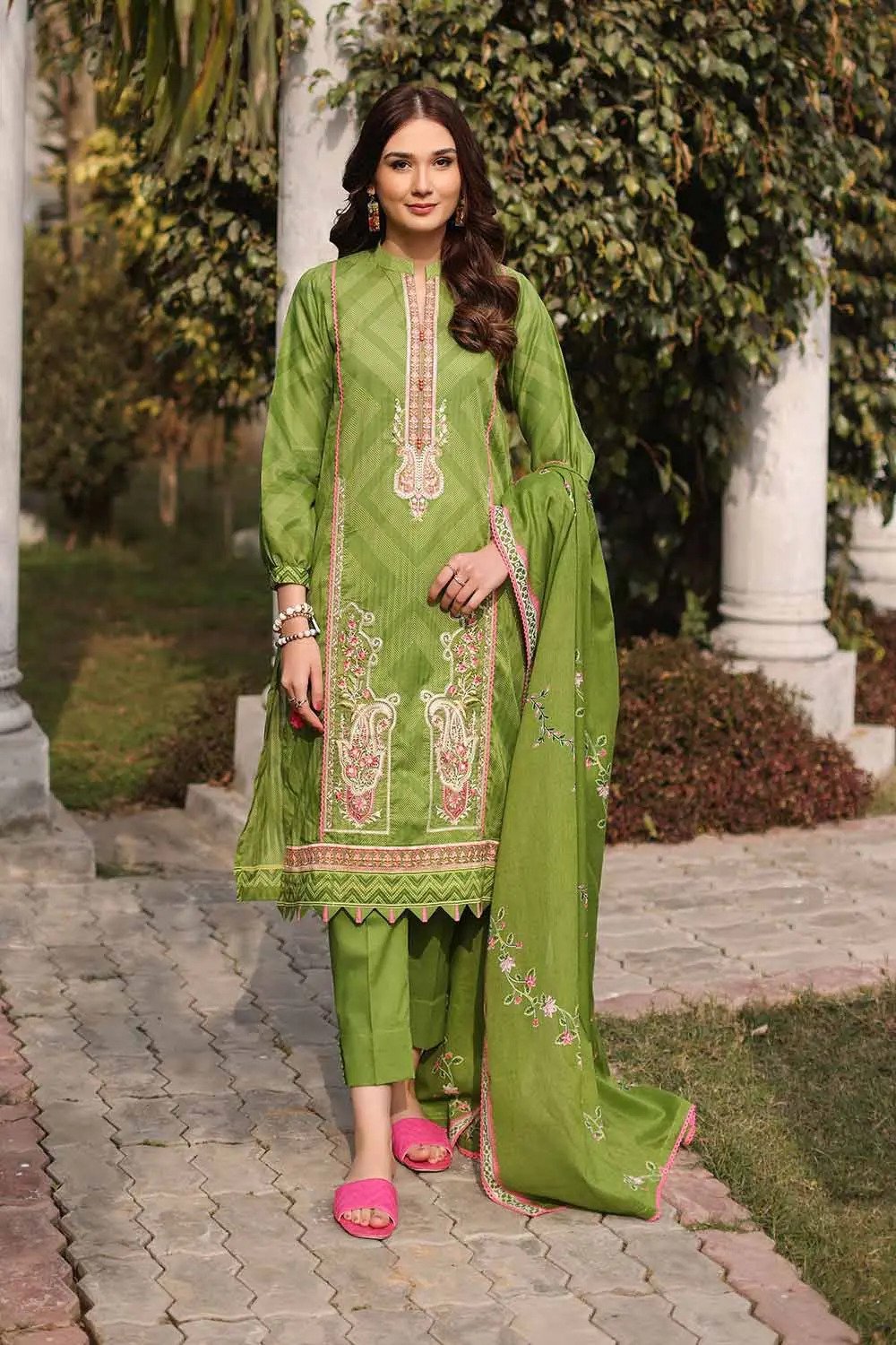 3PC Embroidered Lawn Unstitched Suit With Printed Denting Lawn Dupatta DN-32019