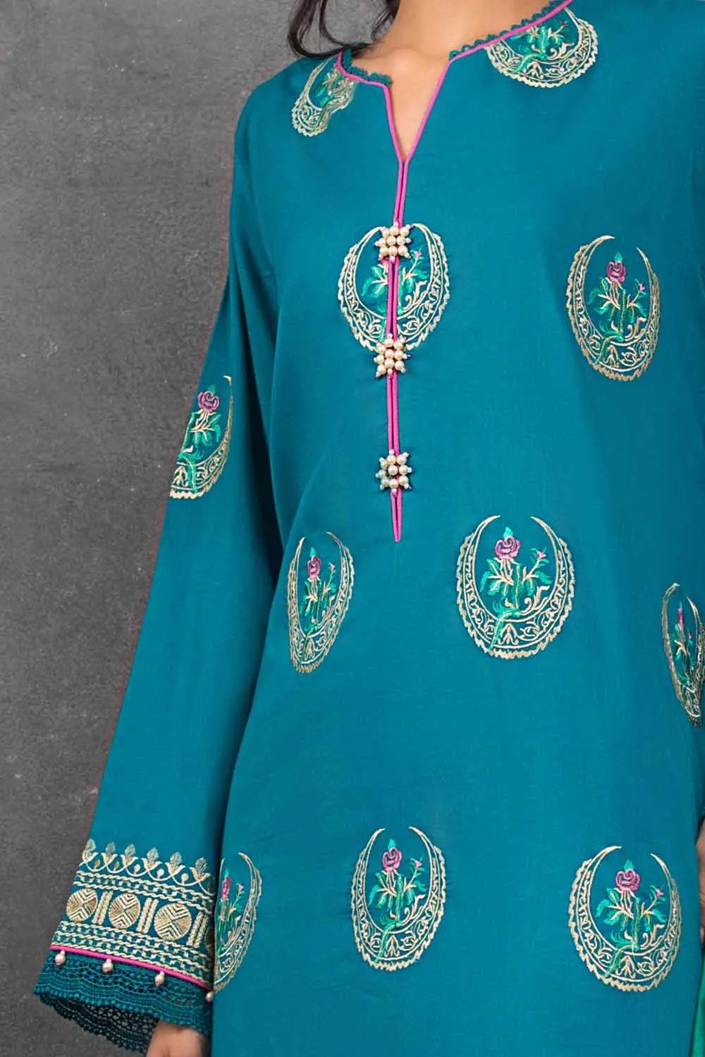 3PC EMBROIDERED UN-STITCHED SUITS-FE-12040