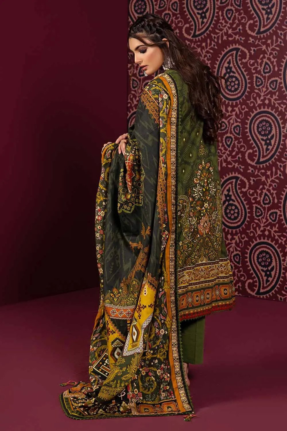 3PC Embroidered Printed Khaddar Unstitched Suit K-32038