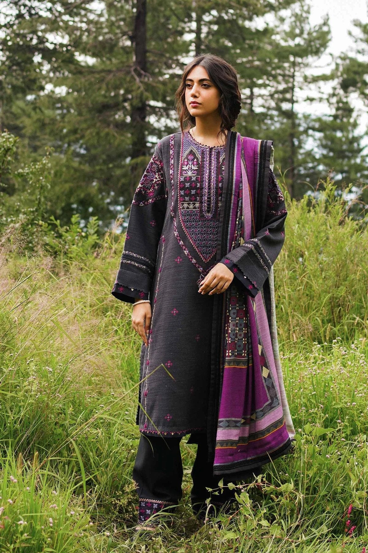 3PC Unstitched Printed & Embroidered Suit-ZW22-5A